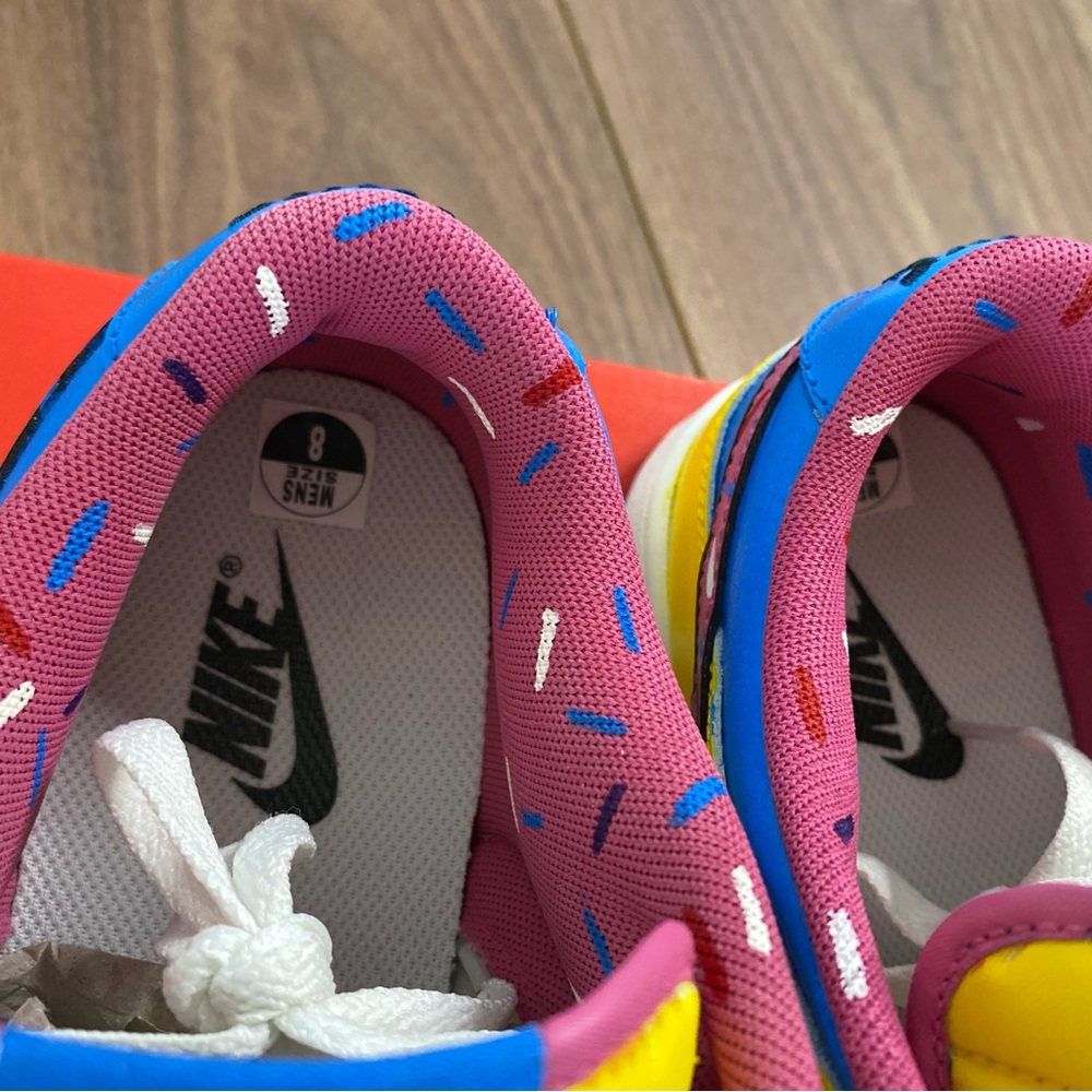 Custom Nike Dunks “simpsons” - Picture 4 of 6